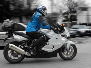 El gobierno estudia posibles ayudas a la moto